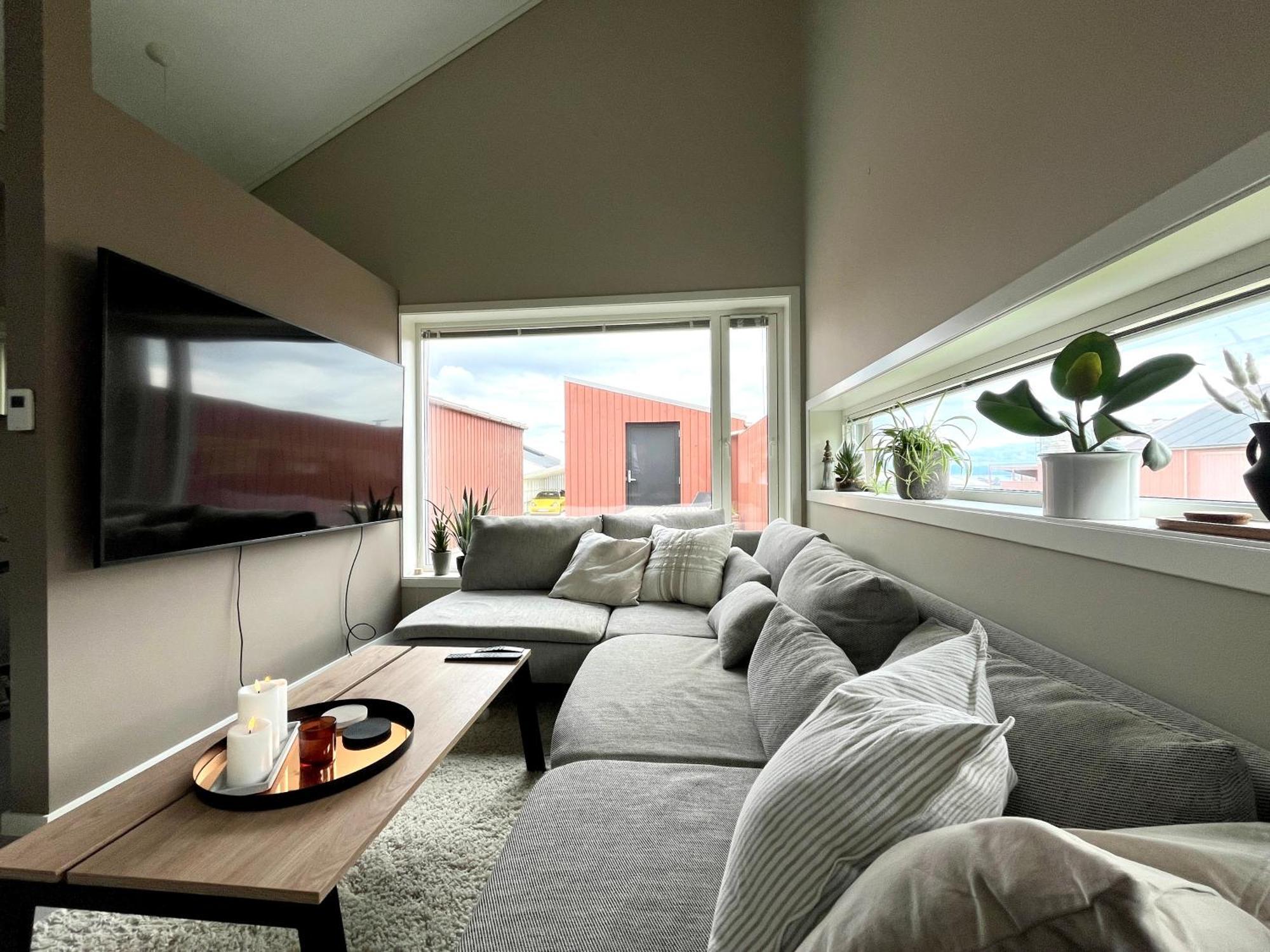 Leilighet Terraced House With Carport And Sunny Outdoor Areas Stavanger